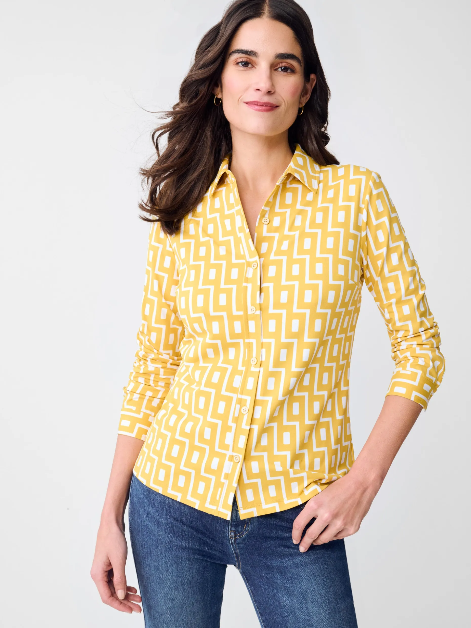 Betty Shirt in City Windows