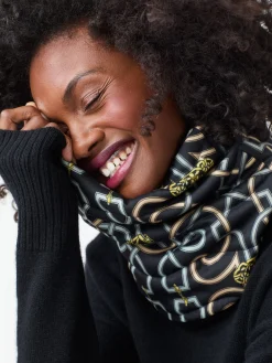 Karlie Snood in Neo Beltmore Con