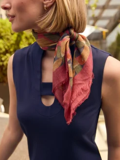 La Jolla Scarf in Geometric Harmony Square