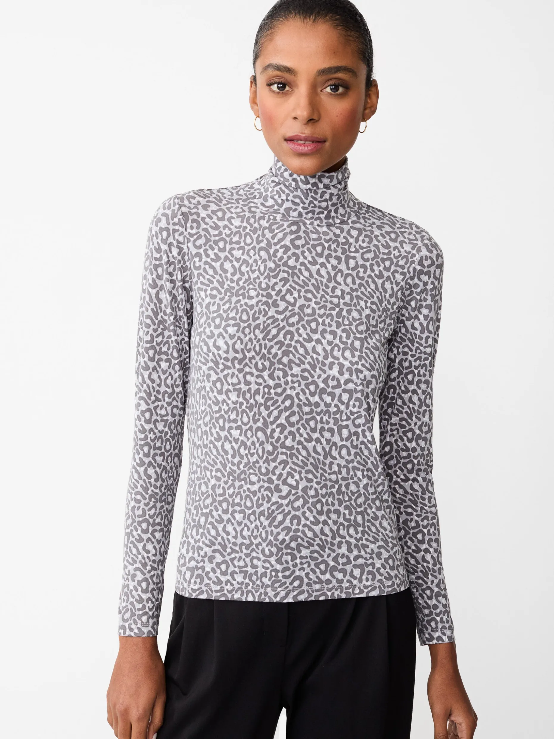 Nadia Turtleneck in Petit Leopard