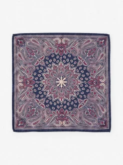 Silk Pocket Square in Foulard